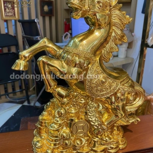 Tượng ngựa phong thủy bằng đồng dát vàng nano