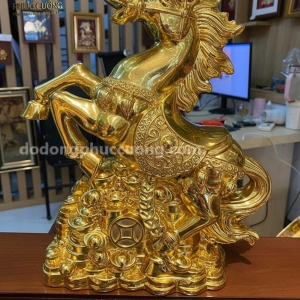 Tượng ngựa phong thủy bằng đồng dát vàng nano
